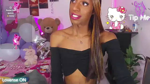 lucianadolll online show from April 23, 5:04 am