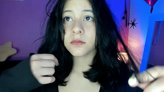 agnes 213 online show from November 6, 1:50 pm