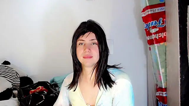 Snapshot of Oxana-Novikov chatting on October 8, 10:25 pm Oxana-Novikov online show from October 8, 10:25 pm