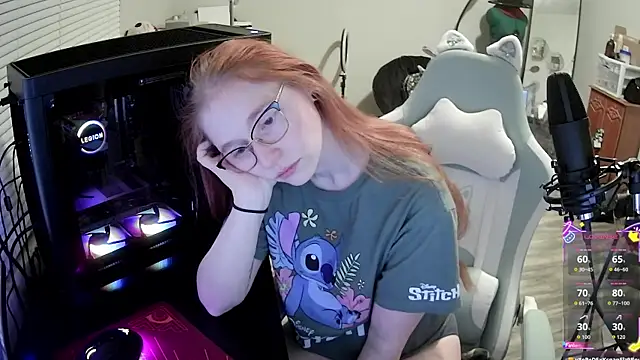 LilyFoxxx online show from November 3, 4:16 am