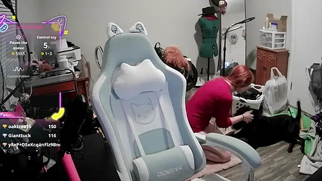 LilyFoxxx online show from September 15, 3:48 am