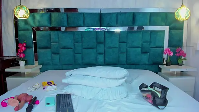 valtira nova online show from September 24, 7:57 pm