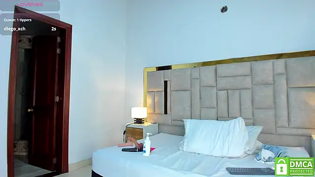 valtira nova online show from April 21, 1:42 am