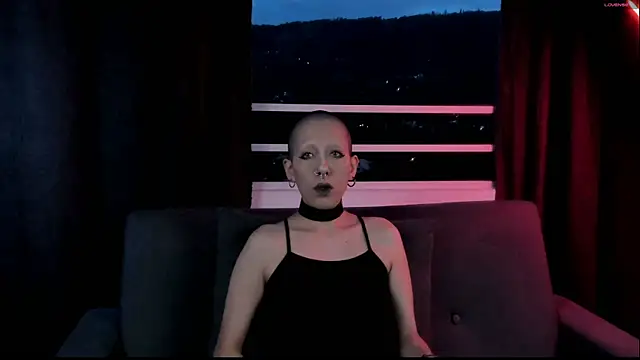 lnxmst online show from April 25, 11:13 pm