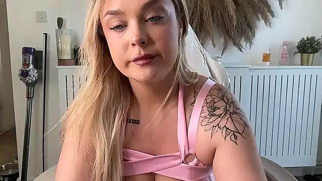 blairbella online show from March 18, 11:04 am