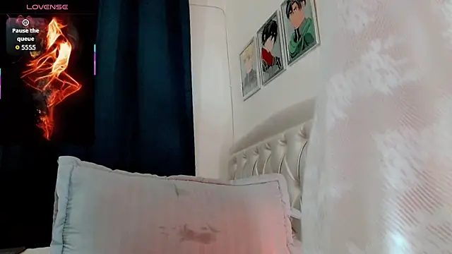 lunalovedoll  online show from February 16, 8:09 pm