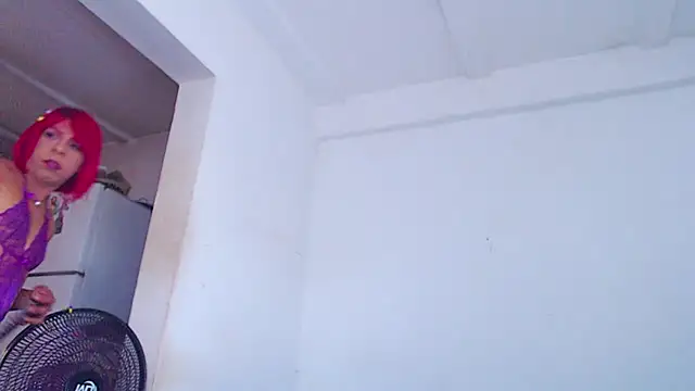 blondebitchlitle online show from April 22, 8:50 pm