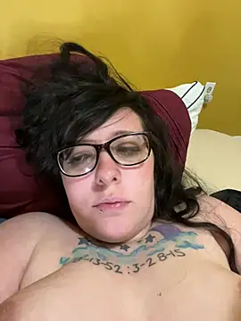 AshNico3 online show from April 27, 5:15 am