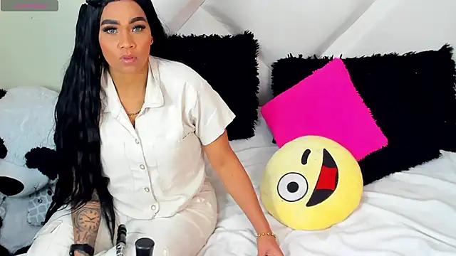 ScarlethNatasha online show from April 22, 3:47 am