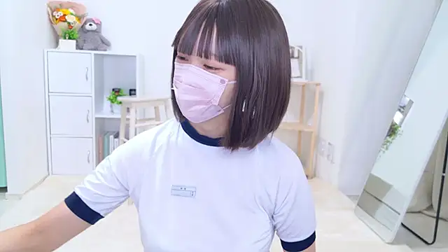 aki zzz online show from November 14, 5:40 am