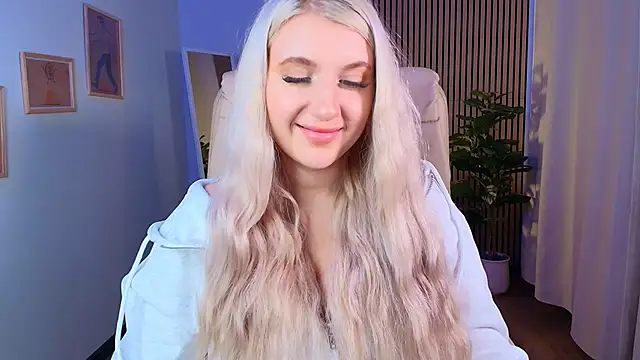 Evacadooo online show from May 12, 2:31 am