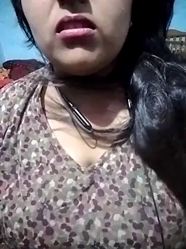 Love-Veronica online show from April 25, 1:36 pm