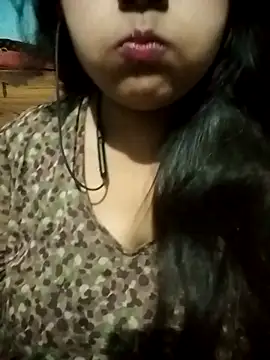 Love-Veronica online show from April 26, 1:42 pm