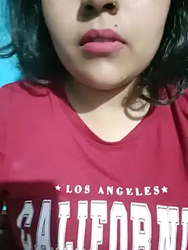 Love-Veronica online show from July 14, 6:45 pm