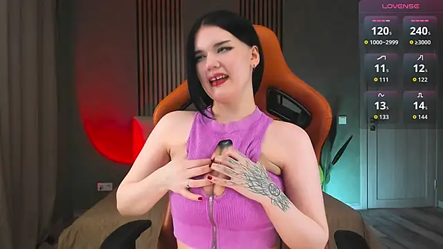 MeganFoxy11 online show from November 26, 9:32 am