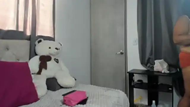 macarenaawills online show from February 5, 1:03 pm