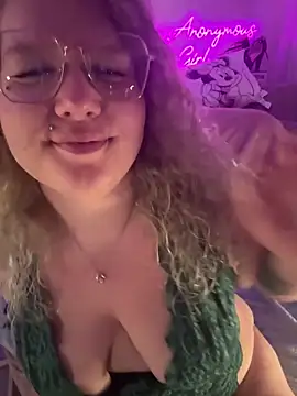 CurvyAnonymousGirl89 online show from March 3, 4:57 pm