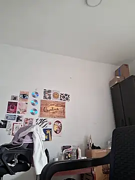 Snapshot of GoddessCarrie chatting on October 14, 4:42 pm GoddessCarrie online show from October 14, 4:42 pm
