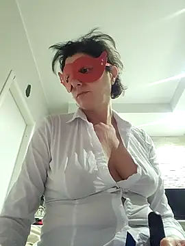 Vagabondainnamorata online show from April 22, 3:14 am