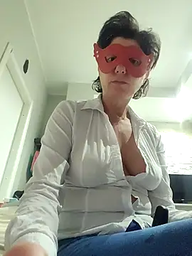 Vagabondainnamorata online show from April 20, 3:09 am