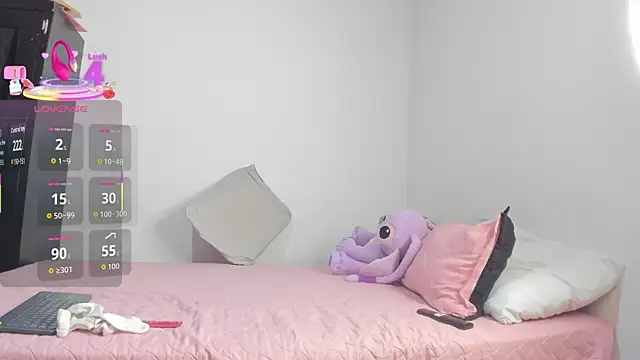 Hannah Baileyy online show from October 5, 5:45 am