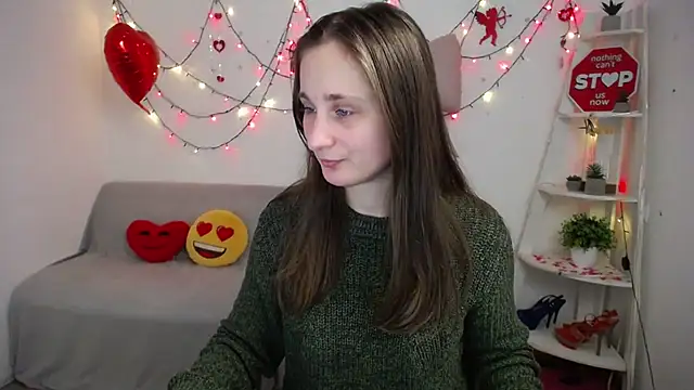 MichelLeee online show from February 17, 1:43 pm