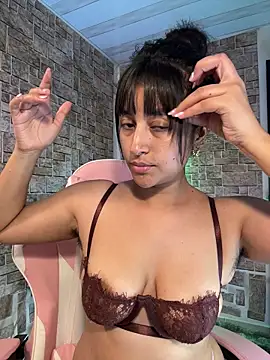 Lady Rey online show from March 28, 1:49 am