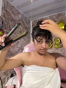 Lady Rey online show from April 25, 7:11 pm