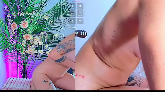 Snapshot of Kinky__Karo chatting on October 28, 3:01 am Kinky Karo online show from October 28, 3:01 am