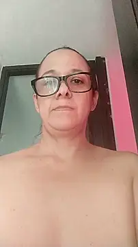 nicolle milf1978 online show from October 1, 7:52 pm