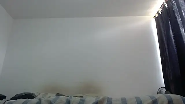 nicolle milf1978 online show from November 20, 4:08 pm