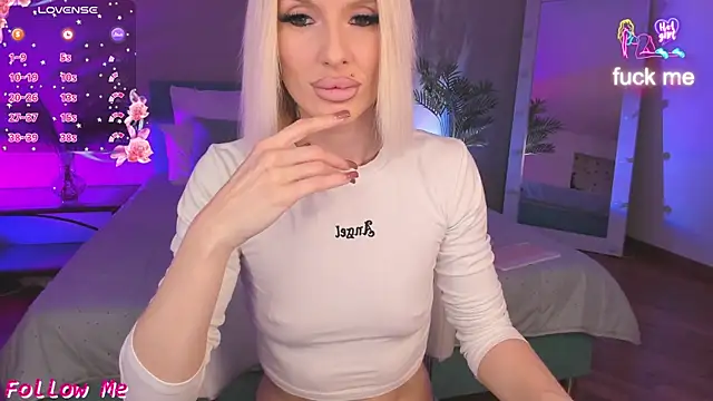 Lana kitty   online show from April 20, 8:56 pm