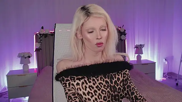 PamelamyDreamys online show from April 22, 8:39 pm