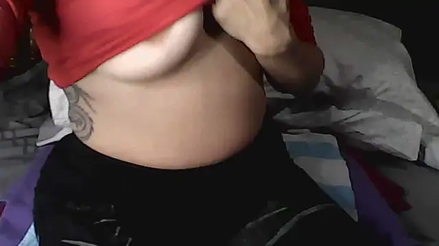 DarkElfSorceress online show from April 26, 9:45 pm