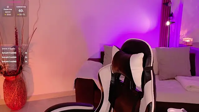 AnabelWolf online show from April 25, 2:03 pm