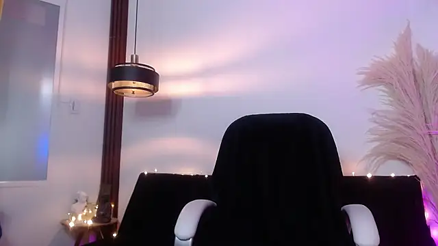 Snapshot of salome_drasin chatting on September 24, 2:10 am salome drasin online show from September 24, 2:10 am