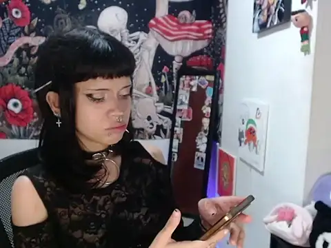 hachi kitty online show from April 28, 10:46 pm
