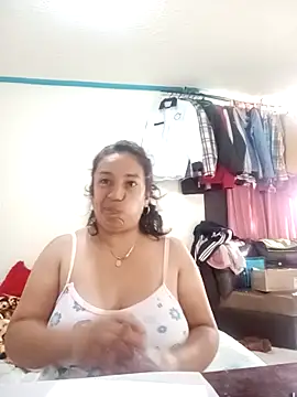 yaz guzman online show from March 12, 1:03 pm