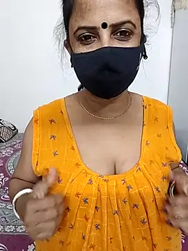 Hoty-cpl online show from April 23, 3:47 am