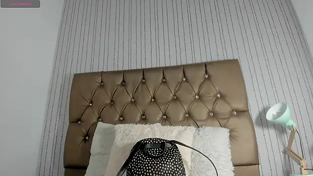 Snapshot of candymery chatting on October 14, 7:16 pm candymery online show from October 14, 7:16 pm