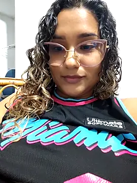 BrendaGirs online show from April 22, 2:52 am