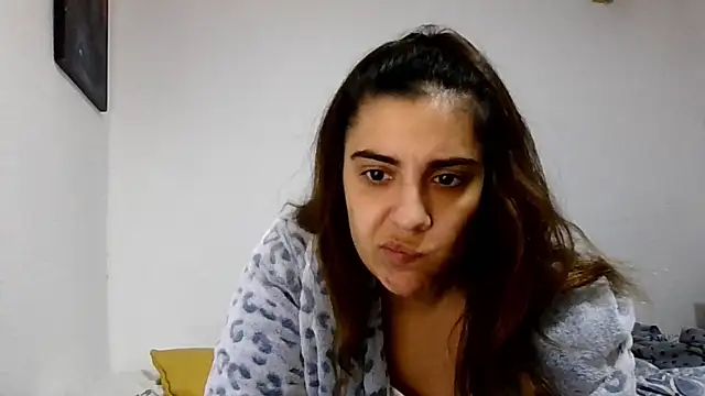 Ursumi1 online show from December 19, 10:02 pm