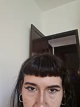 suesky online show from March 5, 5:09 pm