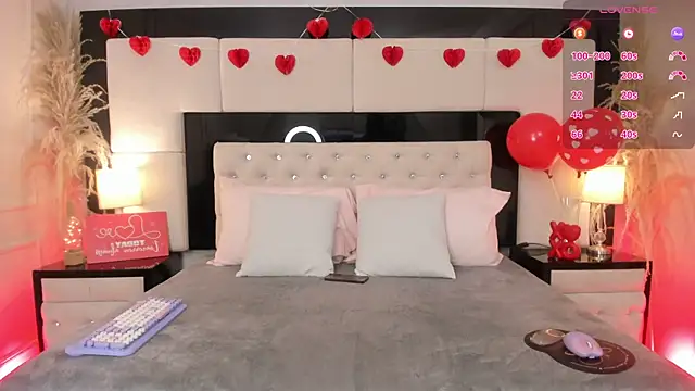 CarlaRossi  online show from February 17, 7:57 pm