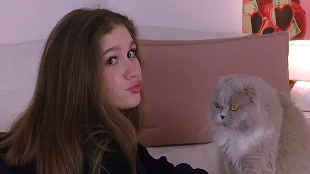 EllieHayes online show from November 30, 8:24 pm