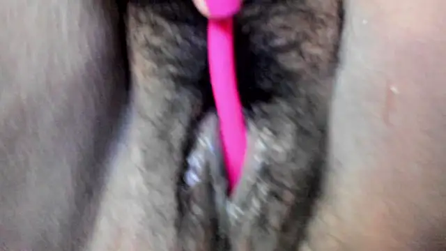 Adele Sweett online show from April 25, 3:31 pm