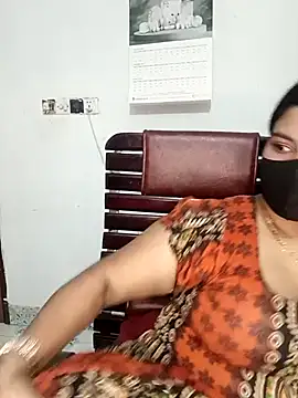 Hot-Angel  online show from April 24, 11:07 pm