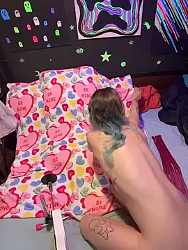 Stonermama666420 online show from February 7, 6:06 am