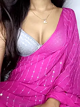 Snapshot of sexyriya_008 chatting on October 4, 8:13 pm sexyriya 008 online show from October 4, 8:13 pm