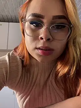 Snapshot of Dulce_smith_1 chatting on October 2, 10:37 pm Dulce smith 1 online show from October 2, 10:37 pm